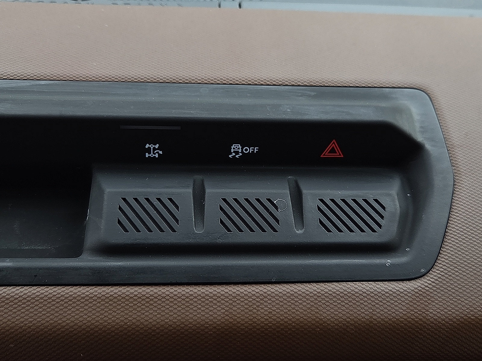 Certified 2024 Ford Bronco Outer Banks AWD/4WD image 18