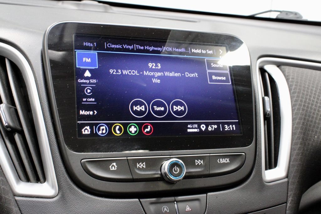 Used 2023 Chevrolet Malibu LT FWD image 3