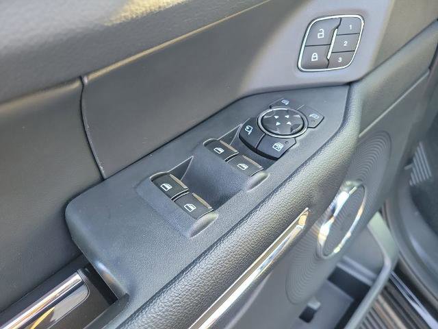 Certified 2024 Ford Expedition XLT image 17