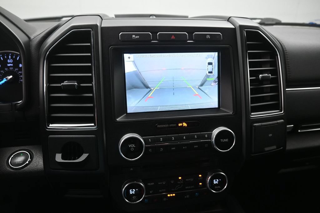 Certified 2018 Ford Expedition Max Limited RWD image 3