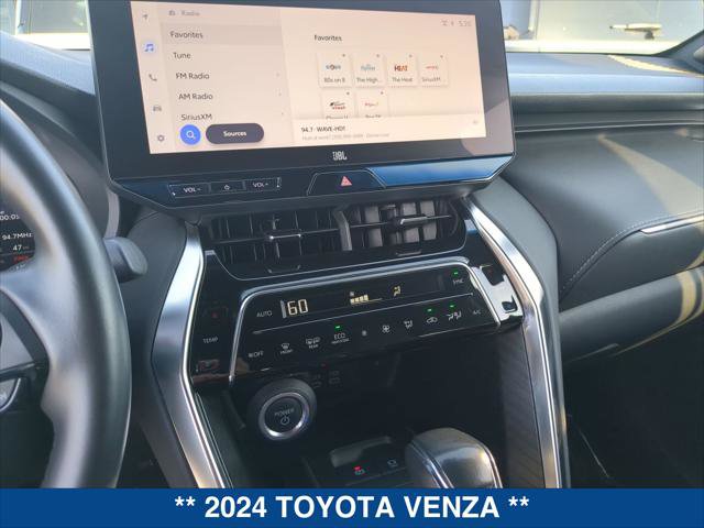 Used 2024 Toyota Venza Limited AWD/4WD image 17