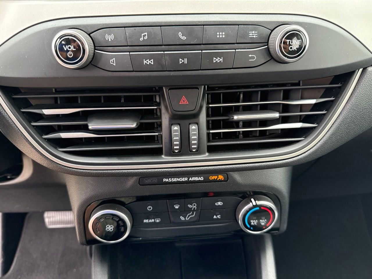 Certified 2022 Ford Escape S AWD/4WD image 24