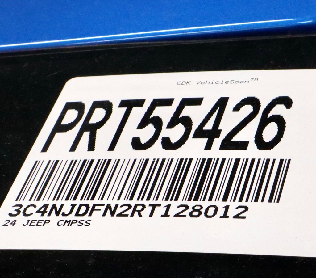 Used 2024 Jeep Compass Latitude AWD/4WD image 32