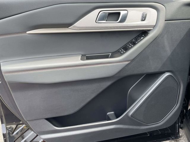 Certified 2025 Ford Explorer Active w/ Active Comfort Package image 22
