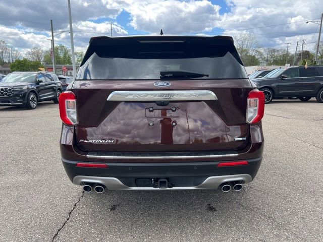 Certified 2020 Ford Explorer Platinum w/ Premium Technology Package AWD/4WD image 5