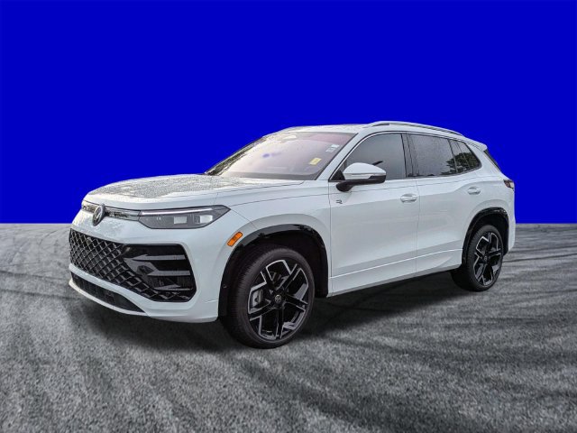 Used 2026 Volkswagen Tiguan SEL R-Line AWD/4WD image 8
