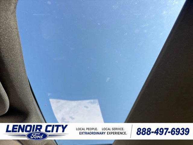 Certified 2025 Ford F150 Lightning Platinum AWD/4WD image 17