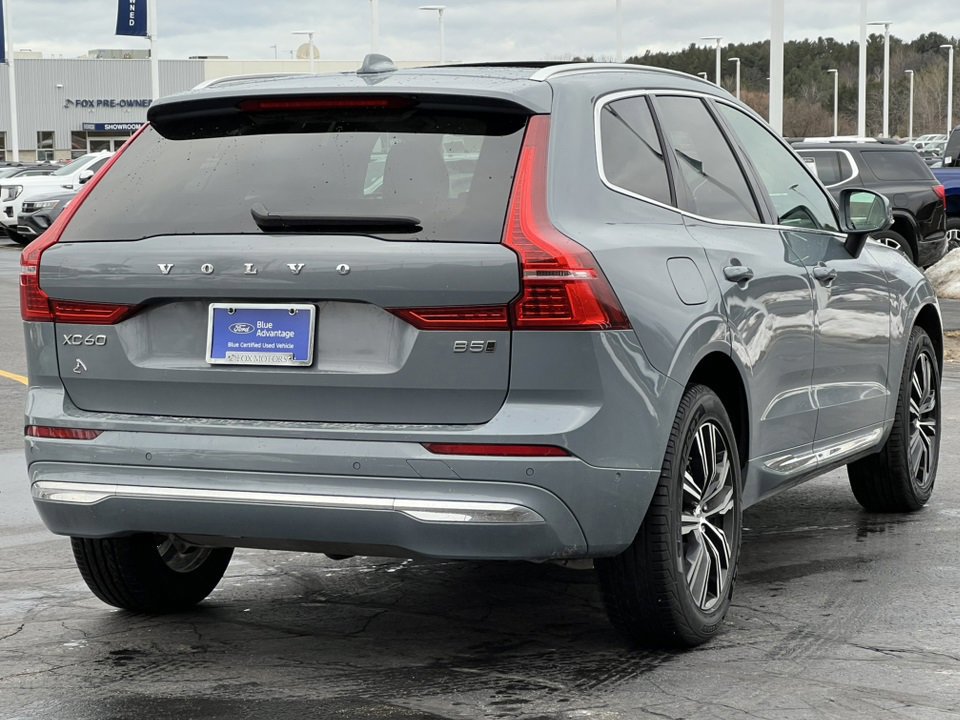 Used 2022 Volvo XC60 B5 Inscription image 2
