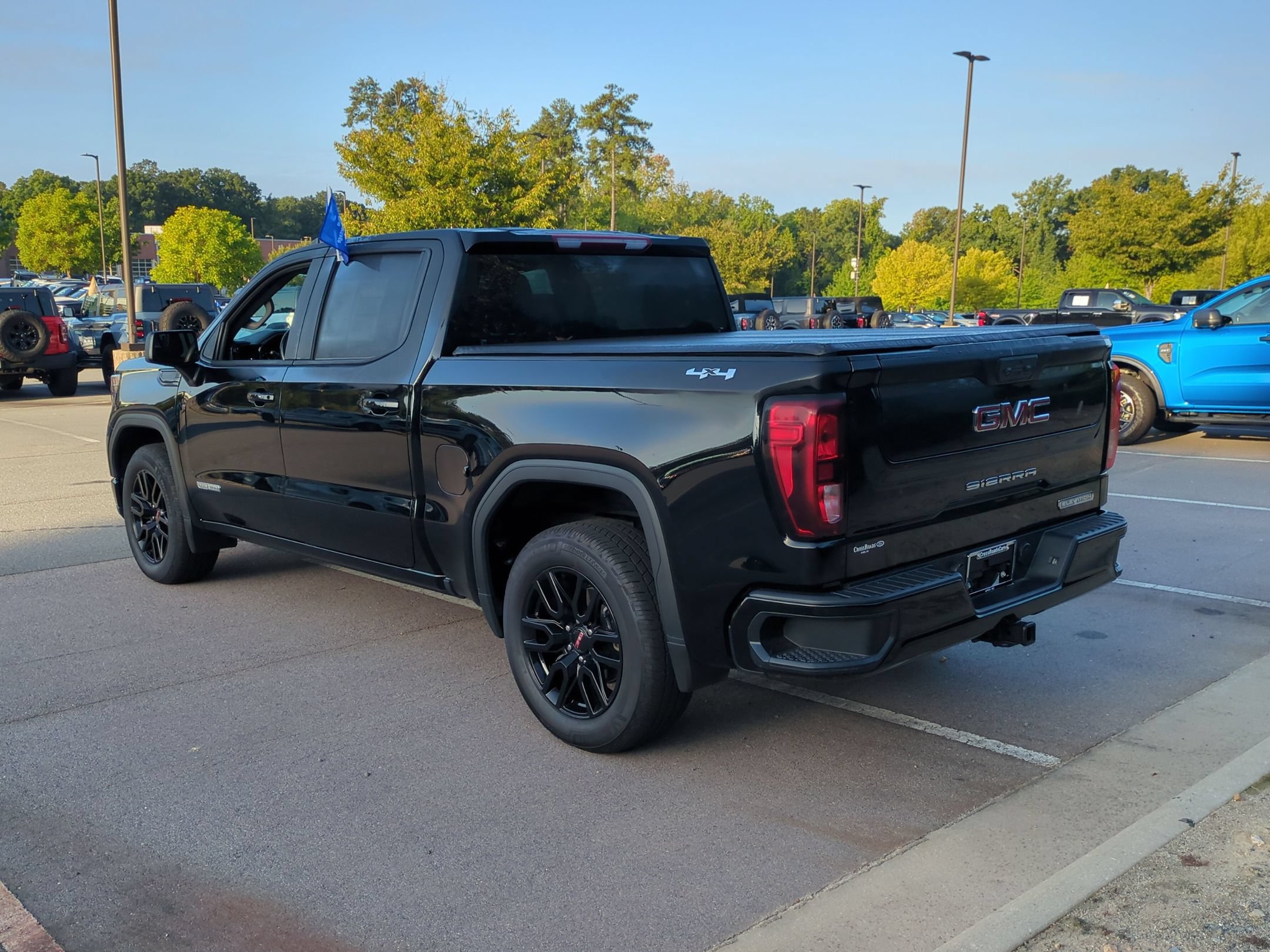Used 2024 GMC Sierra 1500 Elevation AWD/4WD image 6