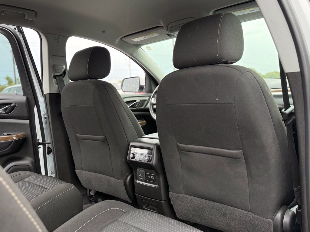 Used 2022 GMC Acadia SLE w/ Driver Convenience Package FWD image 15