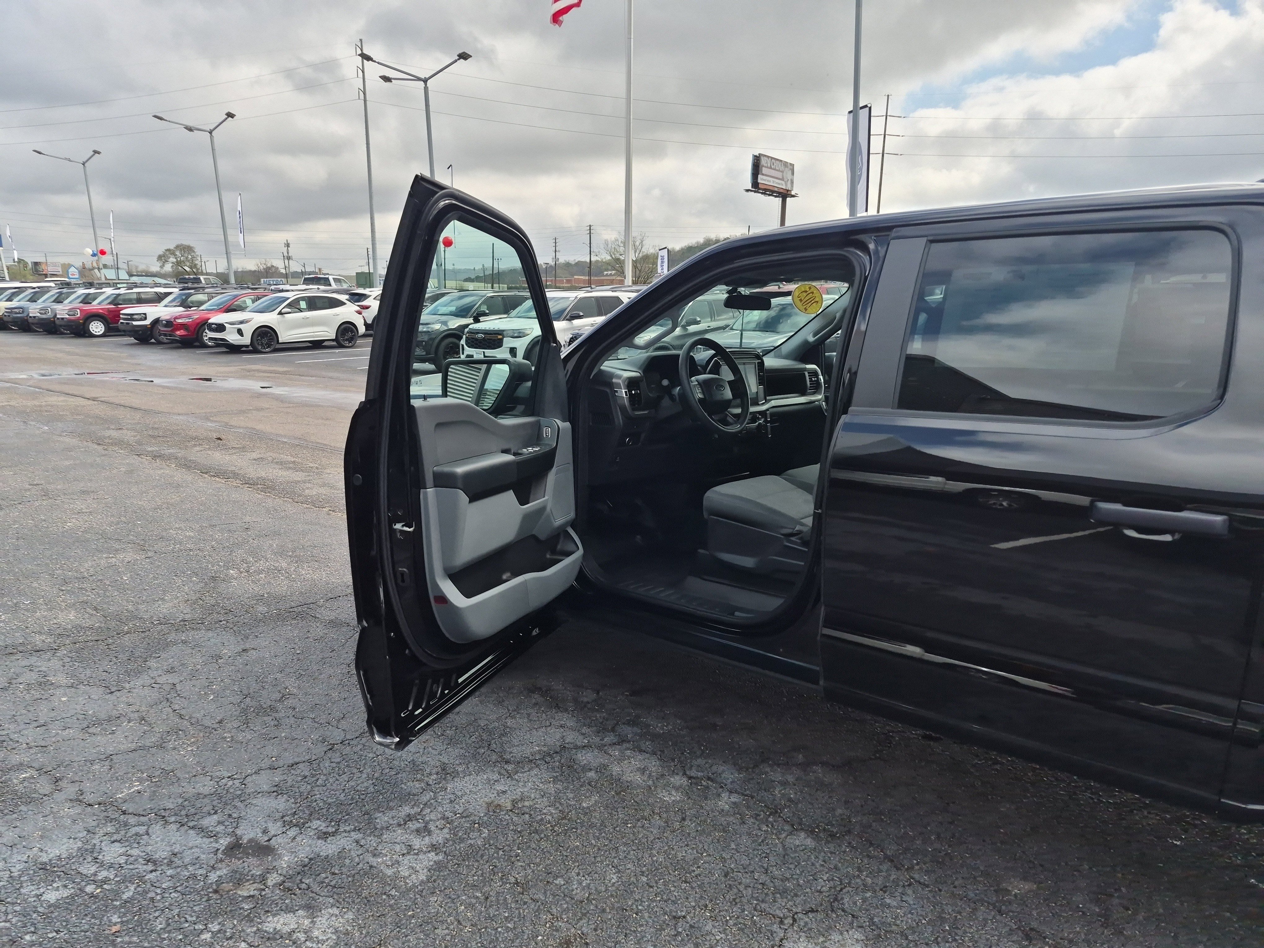 Certified 2025 Ford F150 XL w/ Equipment Group 103A High image 9