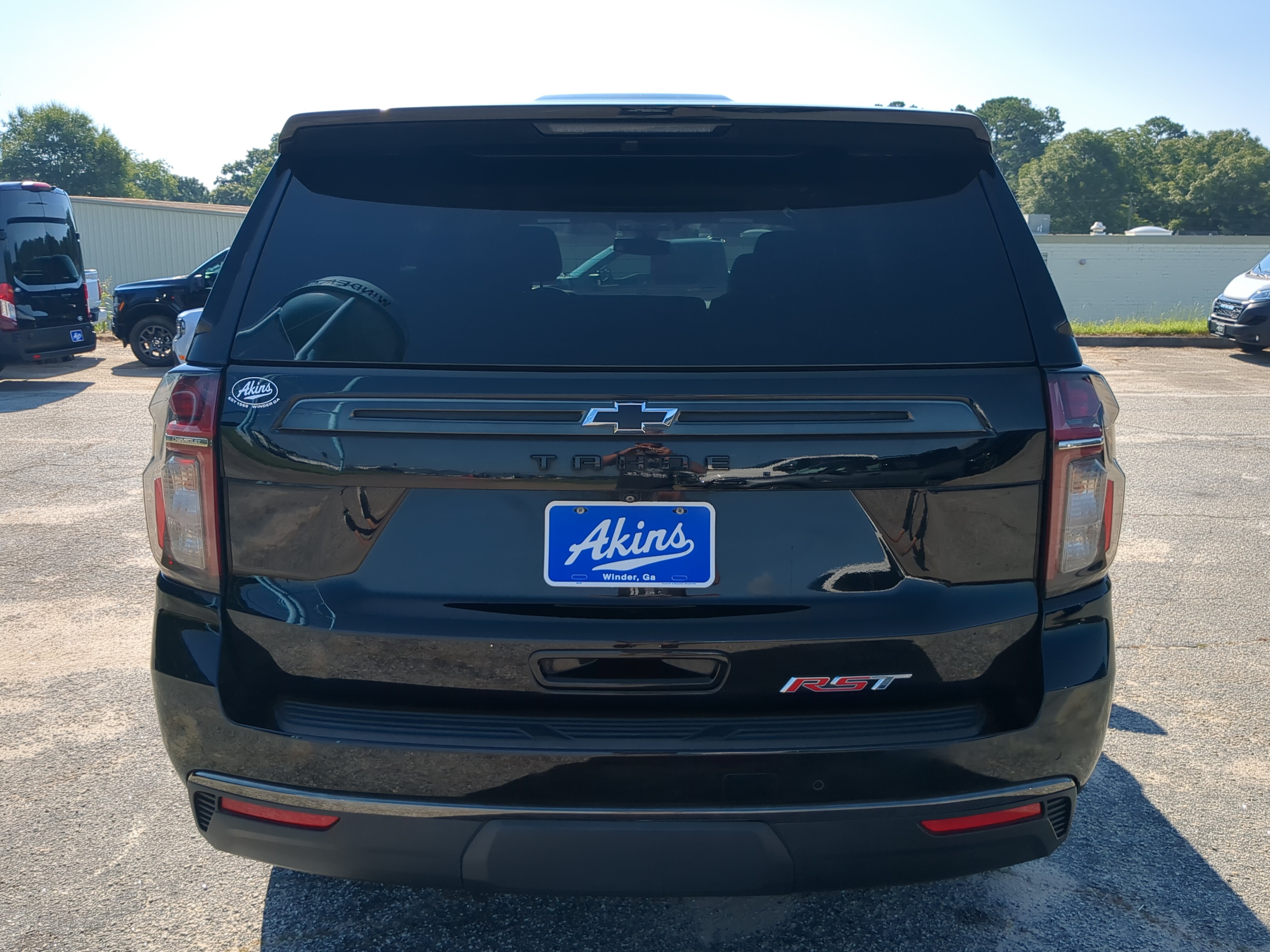 Used 2022 Chevrolet Tahoe RST w/ Luxury Package RWD image 4