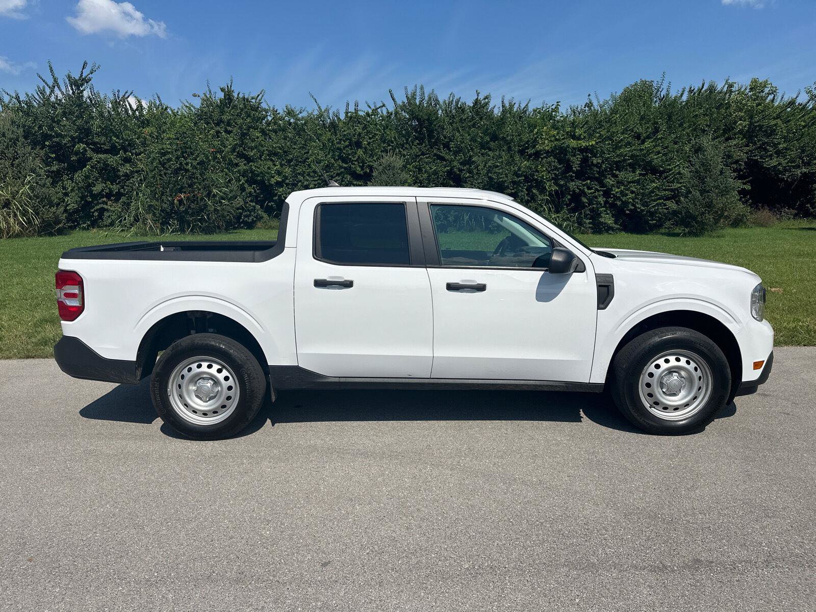 Certified 2022 Ford Maverick XL FWD image 8