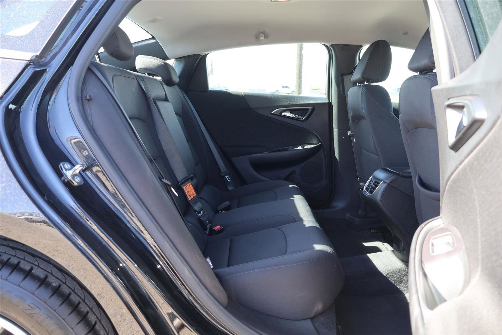 Used 2024 Chevrolet Malibu LT image 32