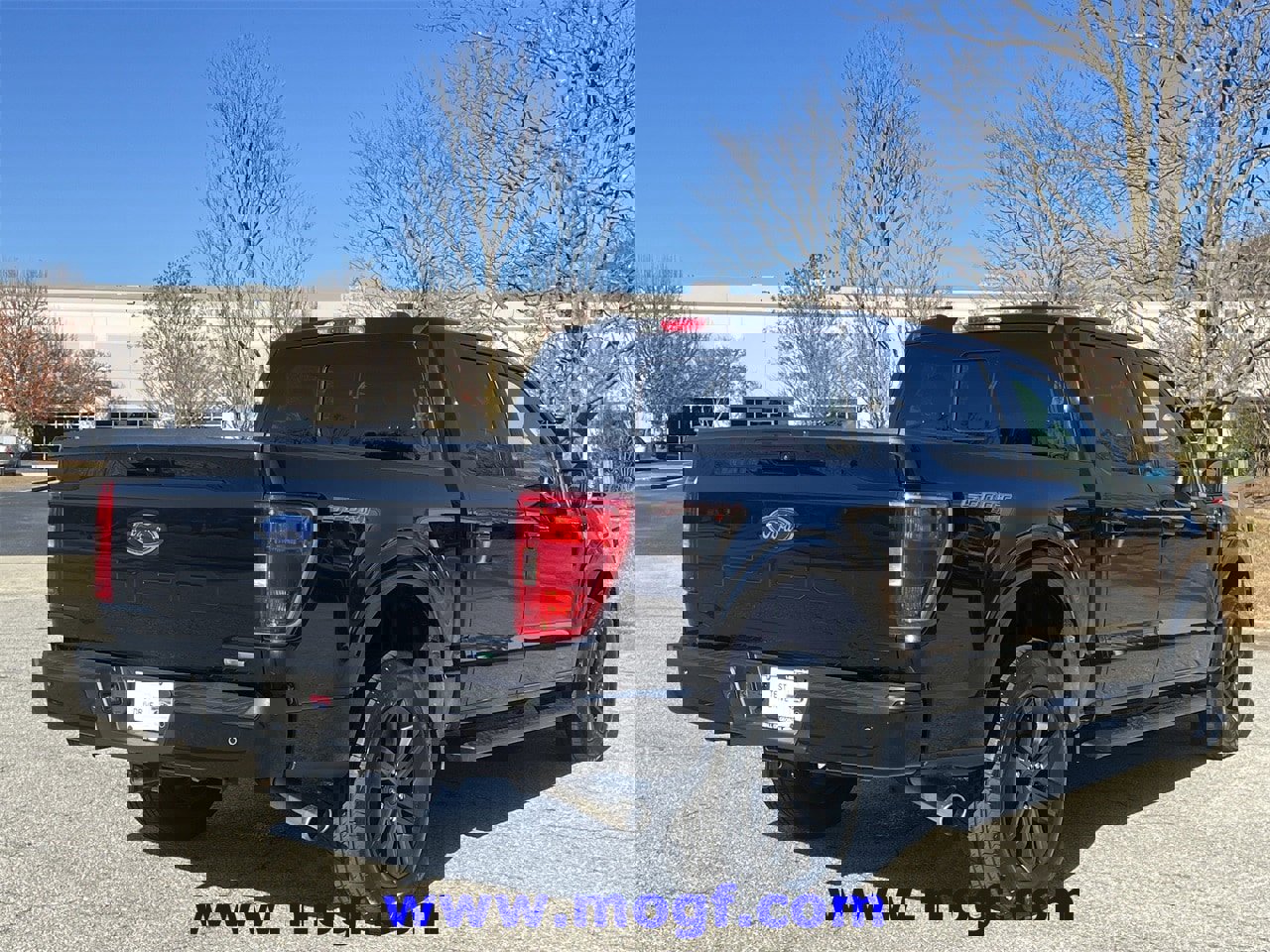 Certified 2022 Ford F150 XLT w/ Equipment Group 302A High image 3