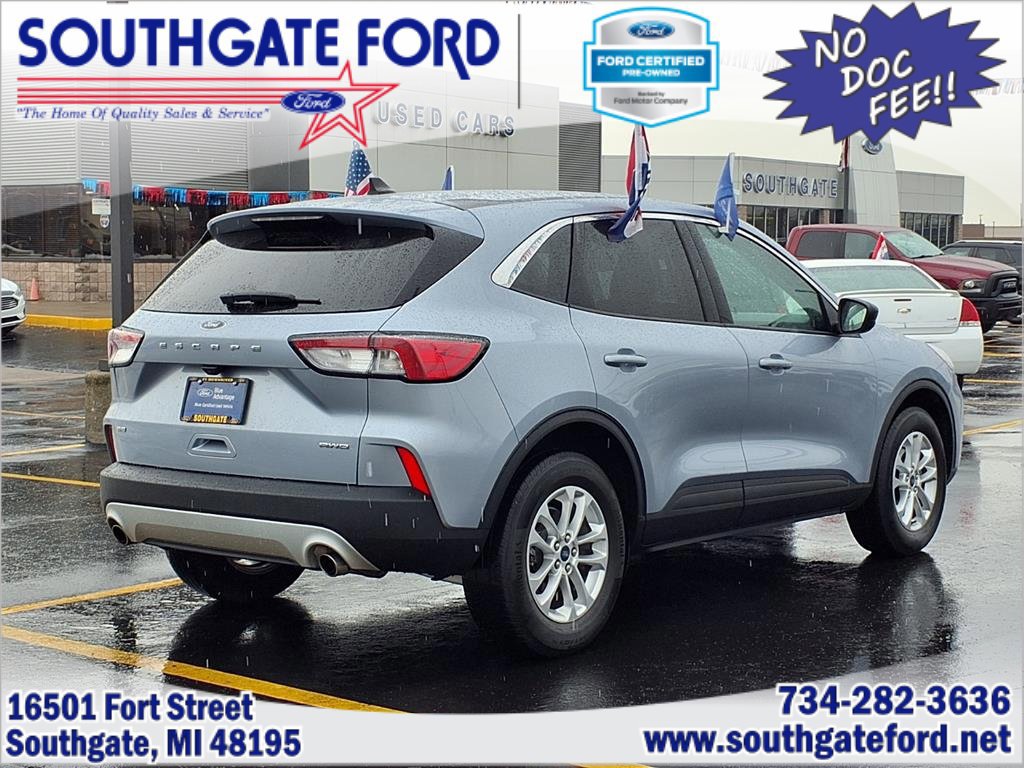 Certified 2022 Ford Escape SE w/ Cold Weather Package image 4