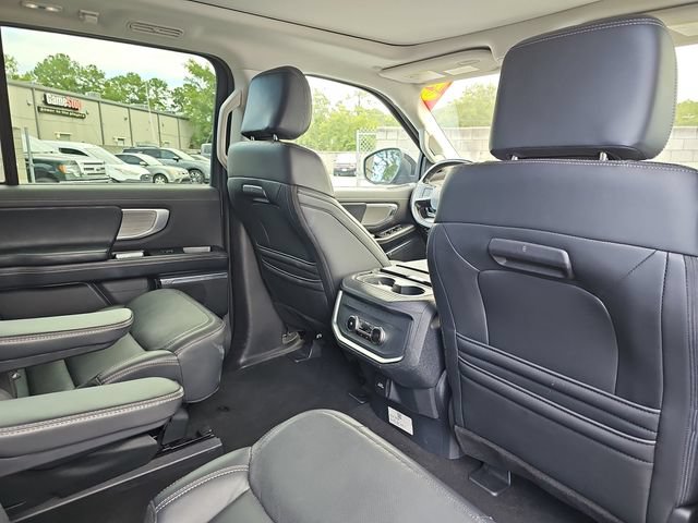 Certified 2025 Ford Expedition Platinum AWD/4WD image 13