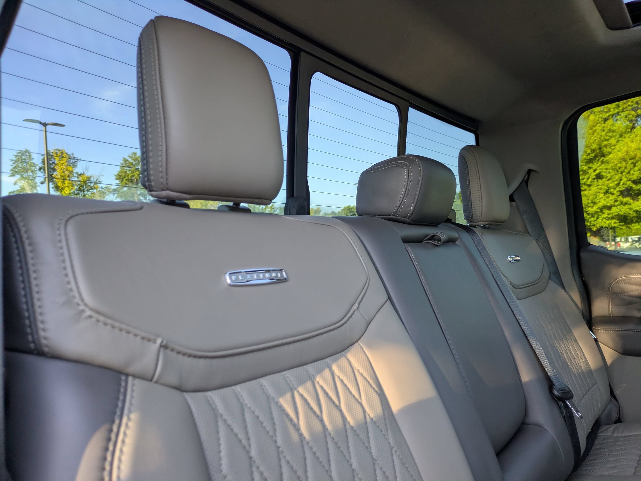 Certified 2025 Ford F450 Platinum w/ Platinum Plus Package AWD/4WD image 41