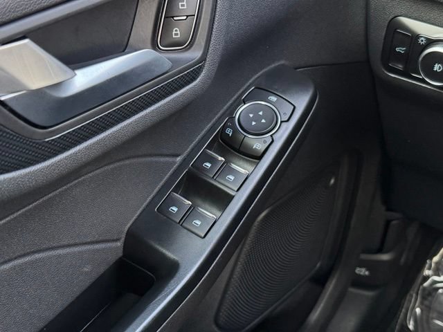 Certified 2025 Ford Escape ST-Line Select AWD/4WD image 36
