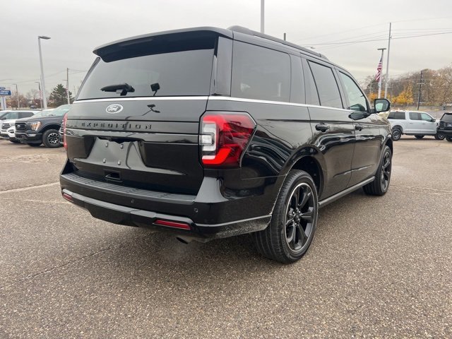Certified 2022 Ford Expedition Limited image 2