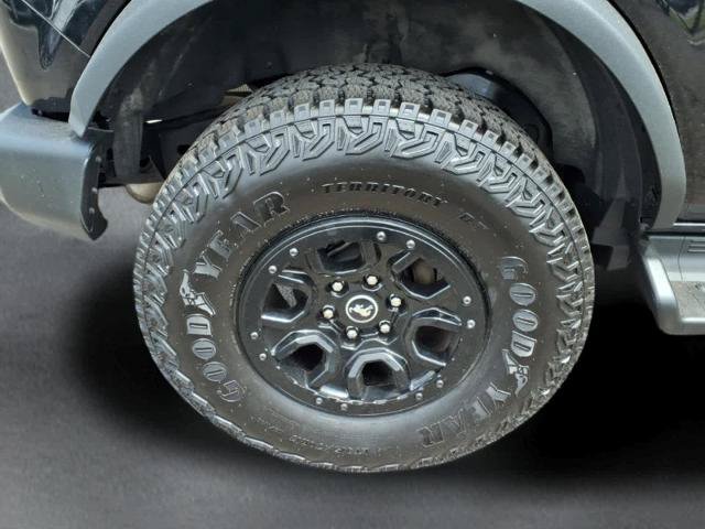 Certified 2025 Ford Bronco Outer Banks w/ Sasquatch Package AWD/4WD image 33