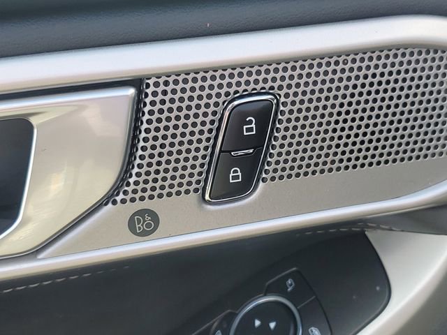 Certified 2024 Ford Explorer XLT w/ Equipment Group 202A image 12