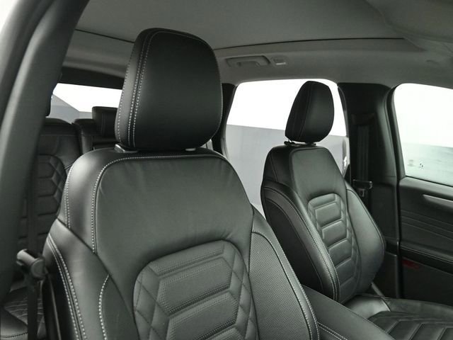 Certified 2024 Ford Escape SE w/ PHEV Premium Package image 45