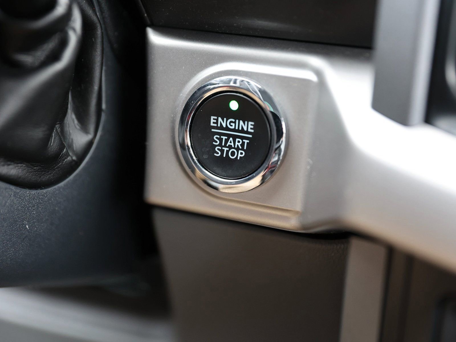 Certified 2022 Ford F150 XLT w/ Equipment Group 302A High image 33