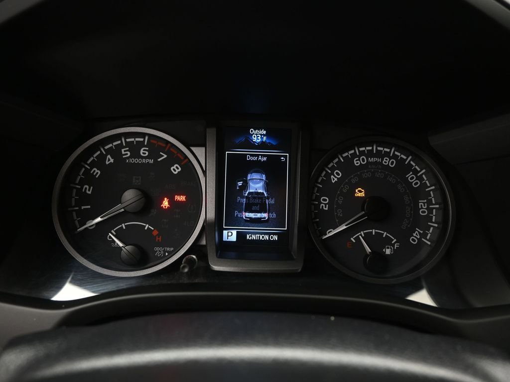 Used 2023 Toyota Tacoma TRD Off-Road image 39