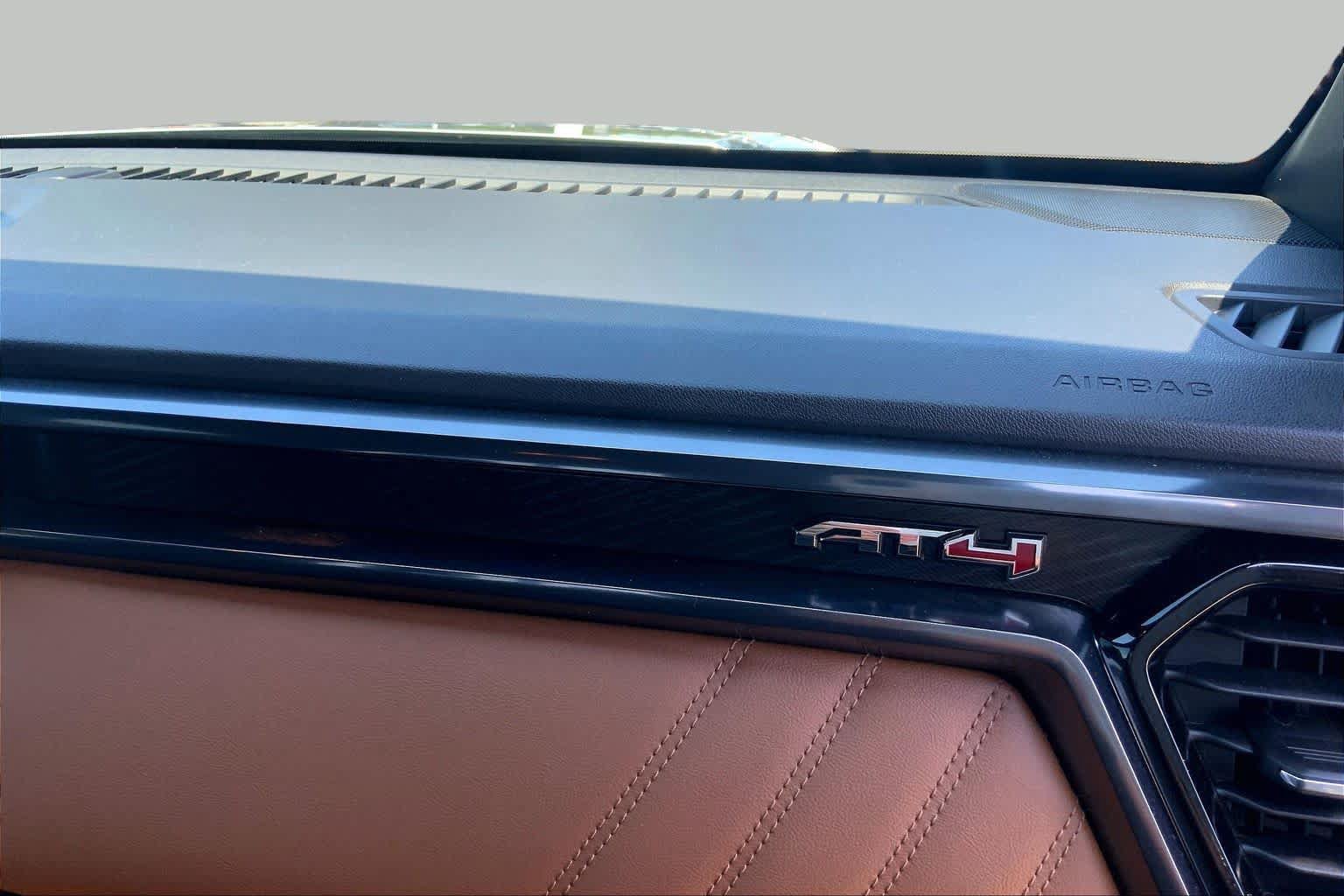 Used 2023 GMC Canyon AT4 w/ AT4 Premium Package AWD/4WD image 19