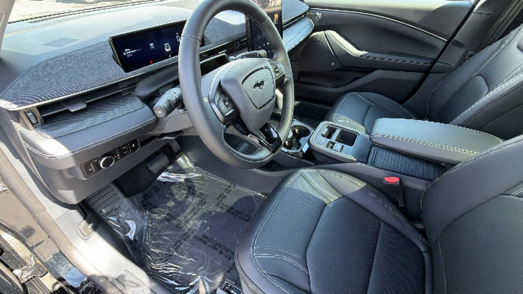 Certified 2026 Ford Mustang Mach-E Premium AWD/4WD image 10
