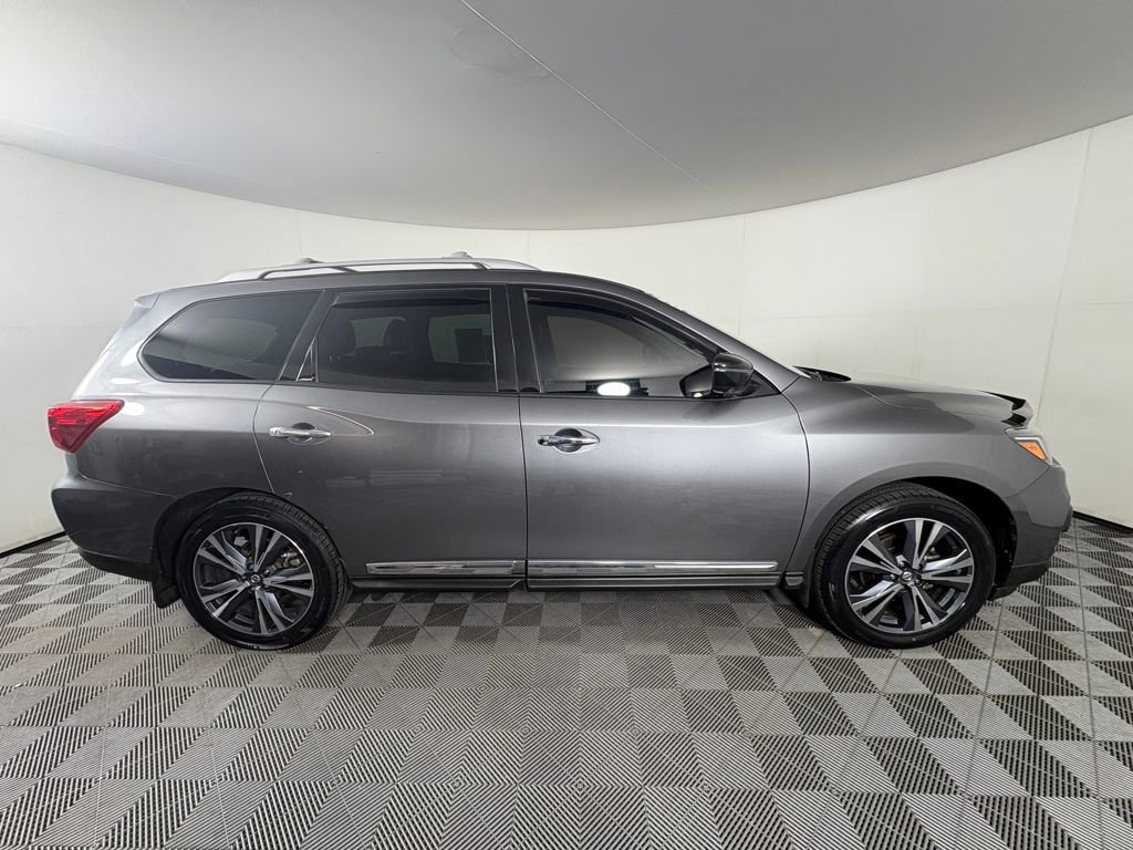 Used 2020 Nissan Pathfinder Platinum image 6