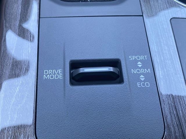 Used 2023 Toyota Highlander Platinum FWD image 35