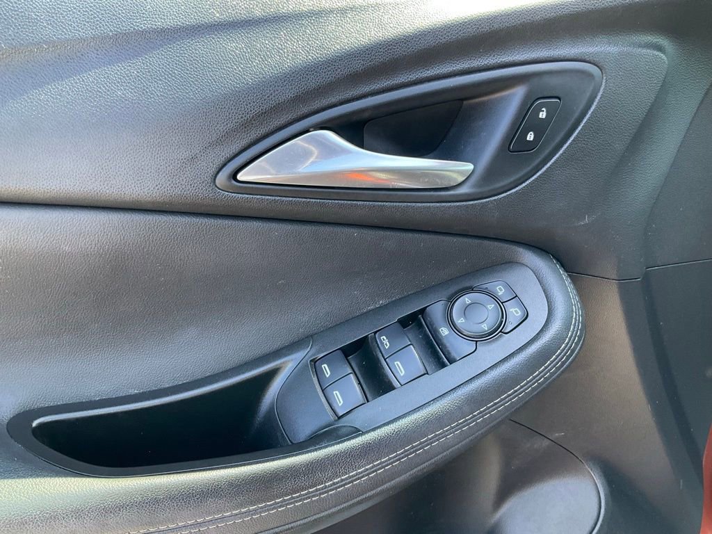 Used 2021 Buick Encore GX Preferred AWD/4WD image 17