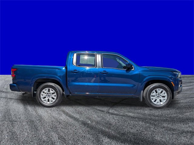 Used 2022 Nissan Frontier SV image 3