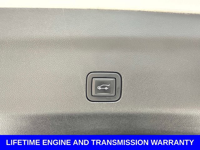 Used 2021 Cadillac Escalade Premium Luxury Platinum RWD image 13
