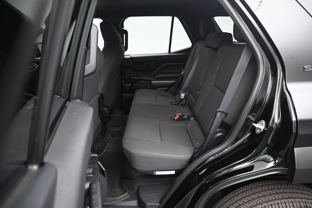 Used 2025 Toyota 4Runner SR5 AWD/4WD image 12