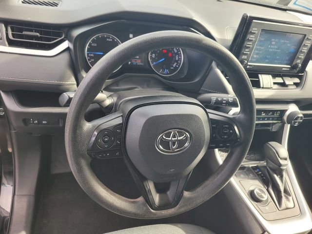 Used 2022 Toyota RAV4 LE image 30
