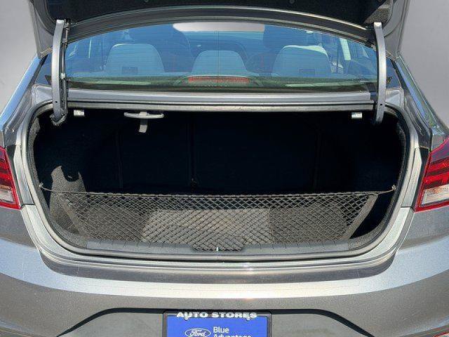 Used 2019 Hyundai Elantra SE w/ Cargo Package FWD image 29