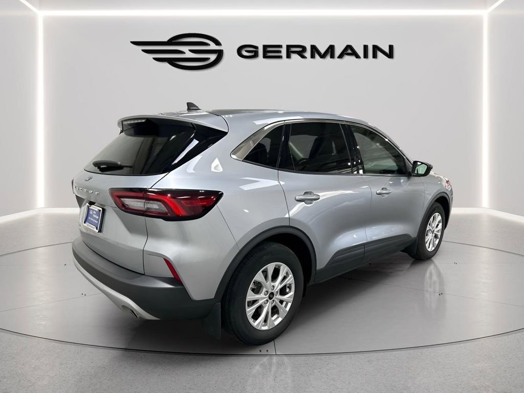 Certified 2024 Ford Escape Active w/ Cold Weather Package FWD image 8