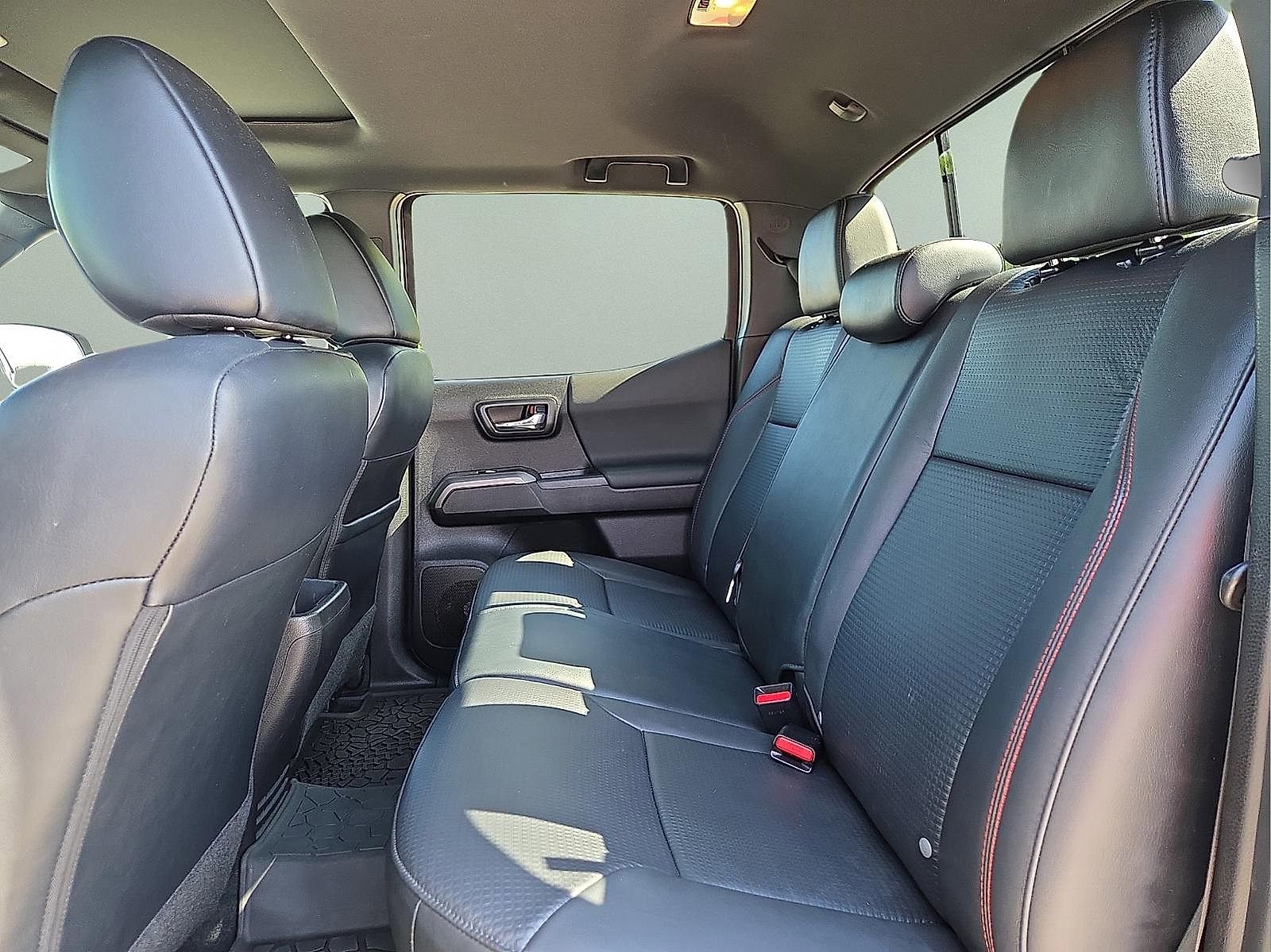 Used 2023 Toyota Tacoma TRD Pro AWD/4WD image 10