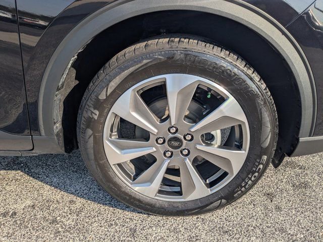 Certified 2024 Ford Escape Platinum image 12
