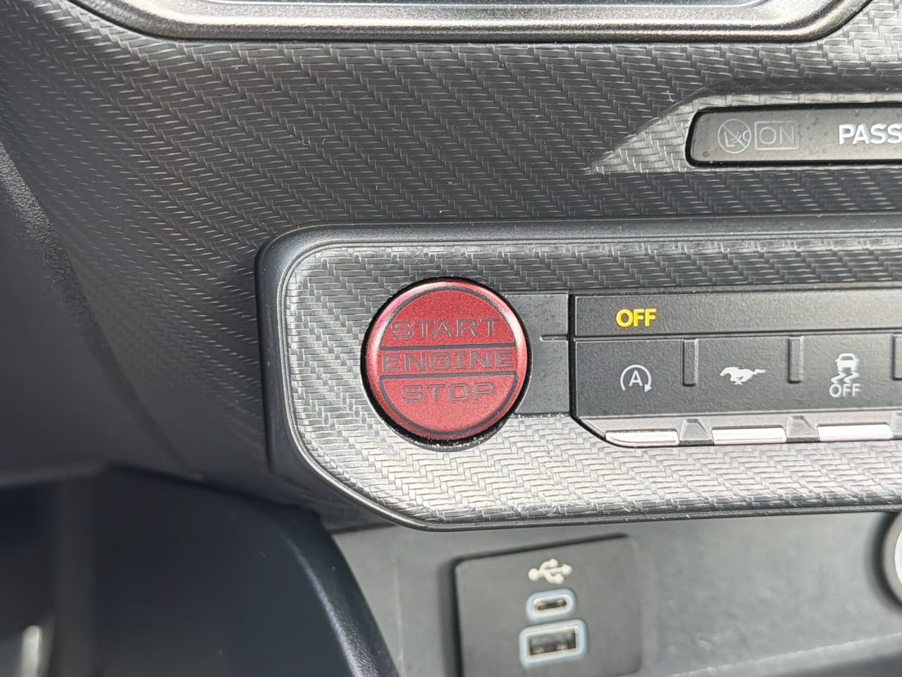 Certified 2024 Ford Mustang Coupe RWD image 27
