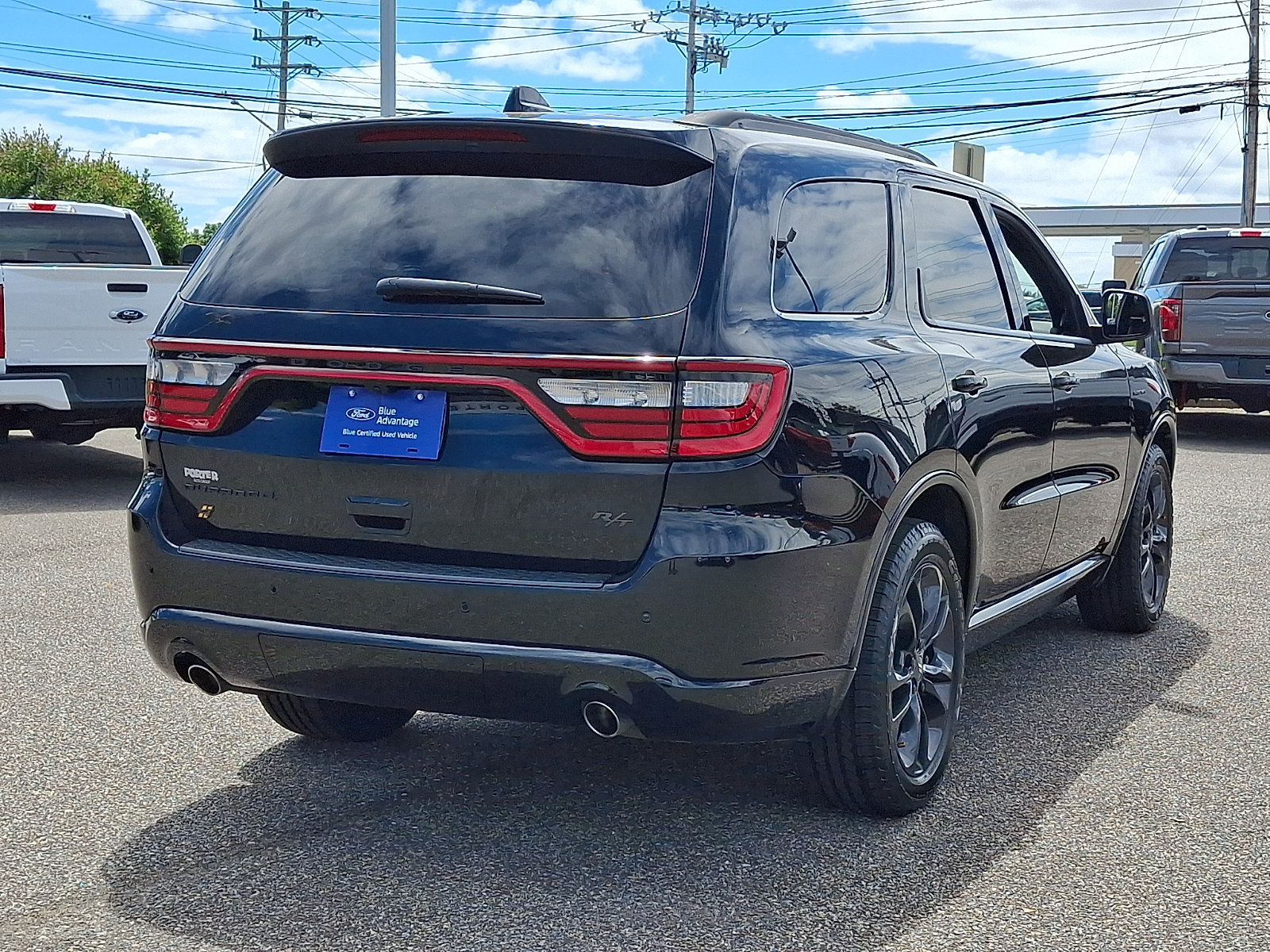 Used 2023 Dodge Durango R/T w/ Hemi Orange Plus Package AWD/4WD image 10