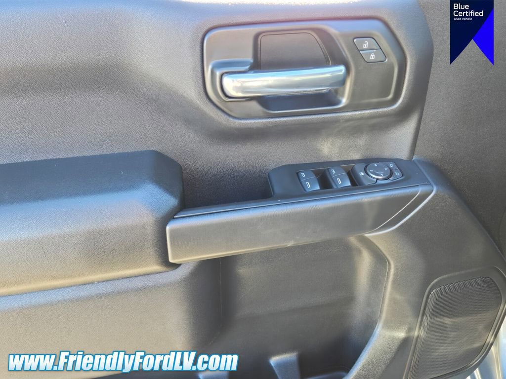 Used 2025 Chevrolet Silverado 1500 Custom image 18