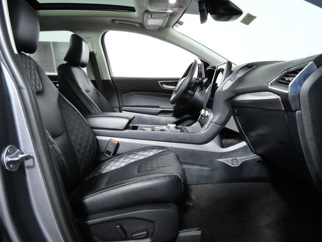 Certified 2024 Ford Edge Titanium w/ Equipment Group 301A AWD/4WD image 10