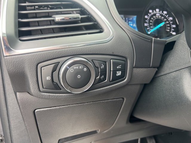 Certified 2024 Ford Edge Titanium w/ Equipment Group 301A image 10