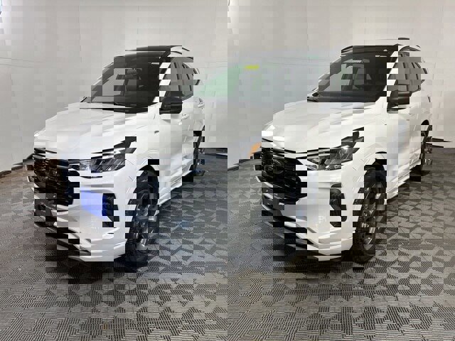 Certified 2024 Ford Escape ST-Line w/ Tech Pack #1 image 3