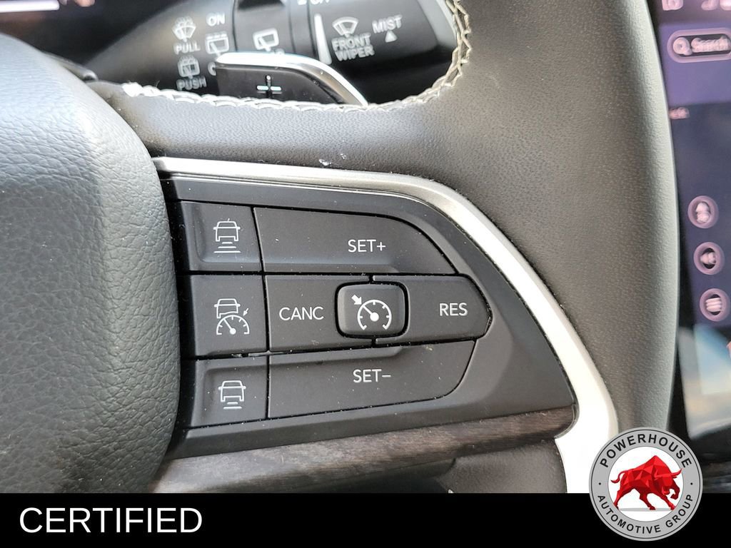 Used 2023 Jeep Grand Cherokee L Limited AWD/4WD image 32