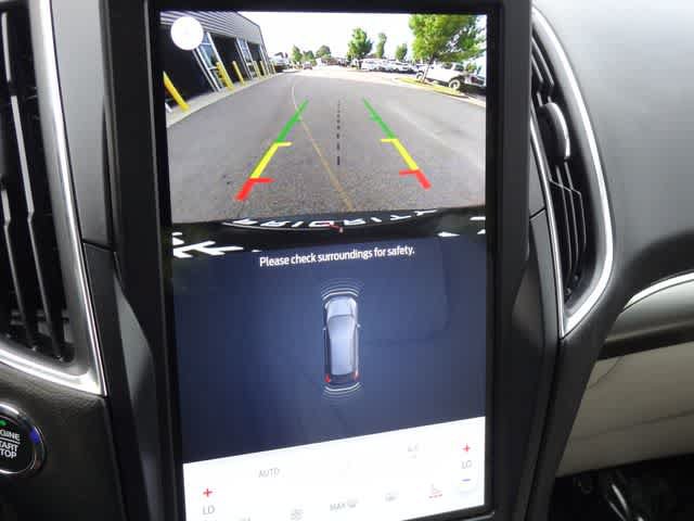 Certified 2024 Ford Edge Titanium AWD/4WD image 31